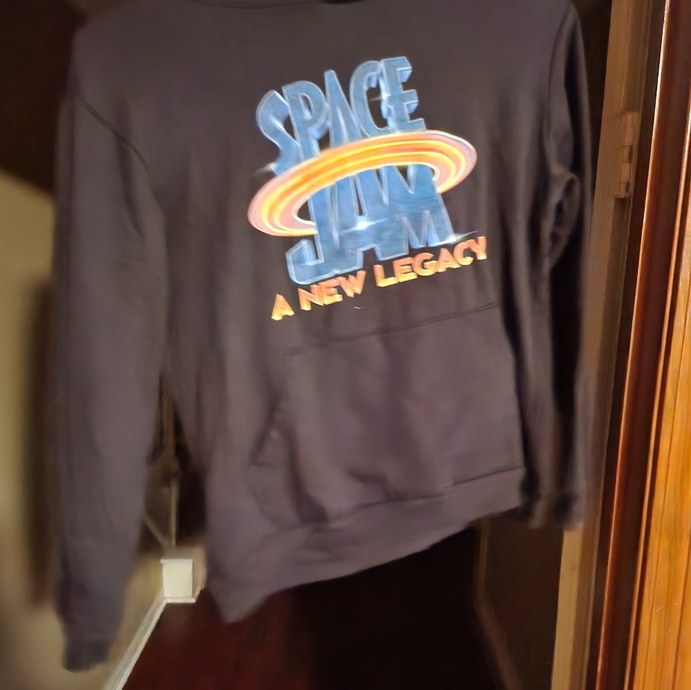 Space Jam Pull over - Picture 2 of 5